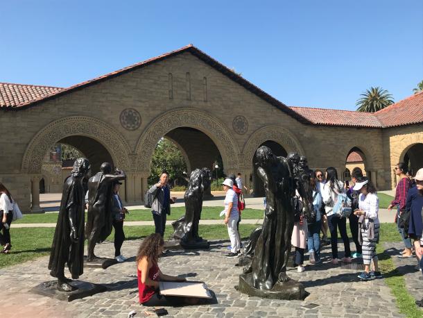 麻将胡了2
MBA师生一行在斯坦福校园内罗丹雕塑作品前留影